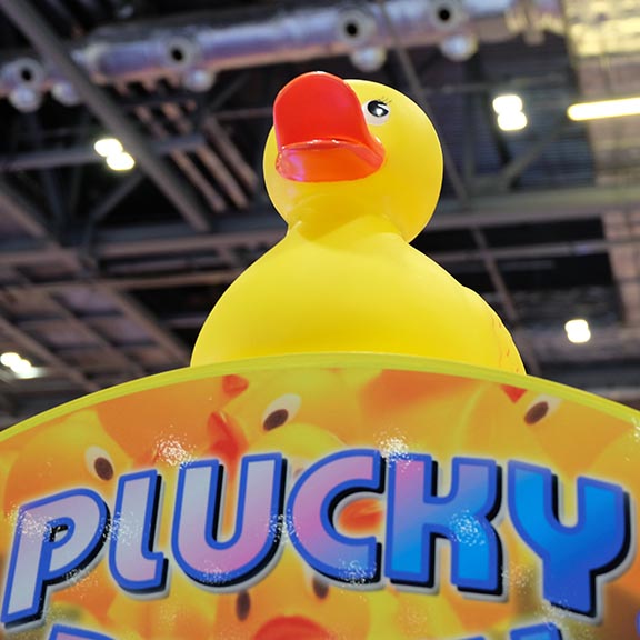 VENDING CLAW MACHINES Plucky Ducky